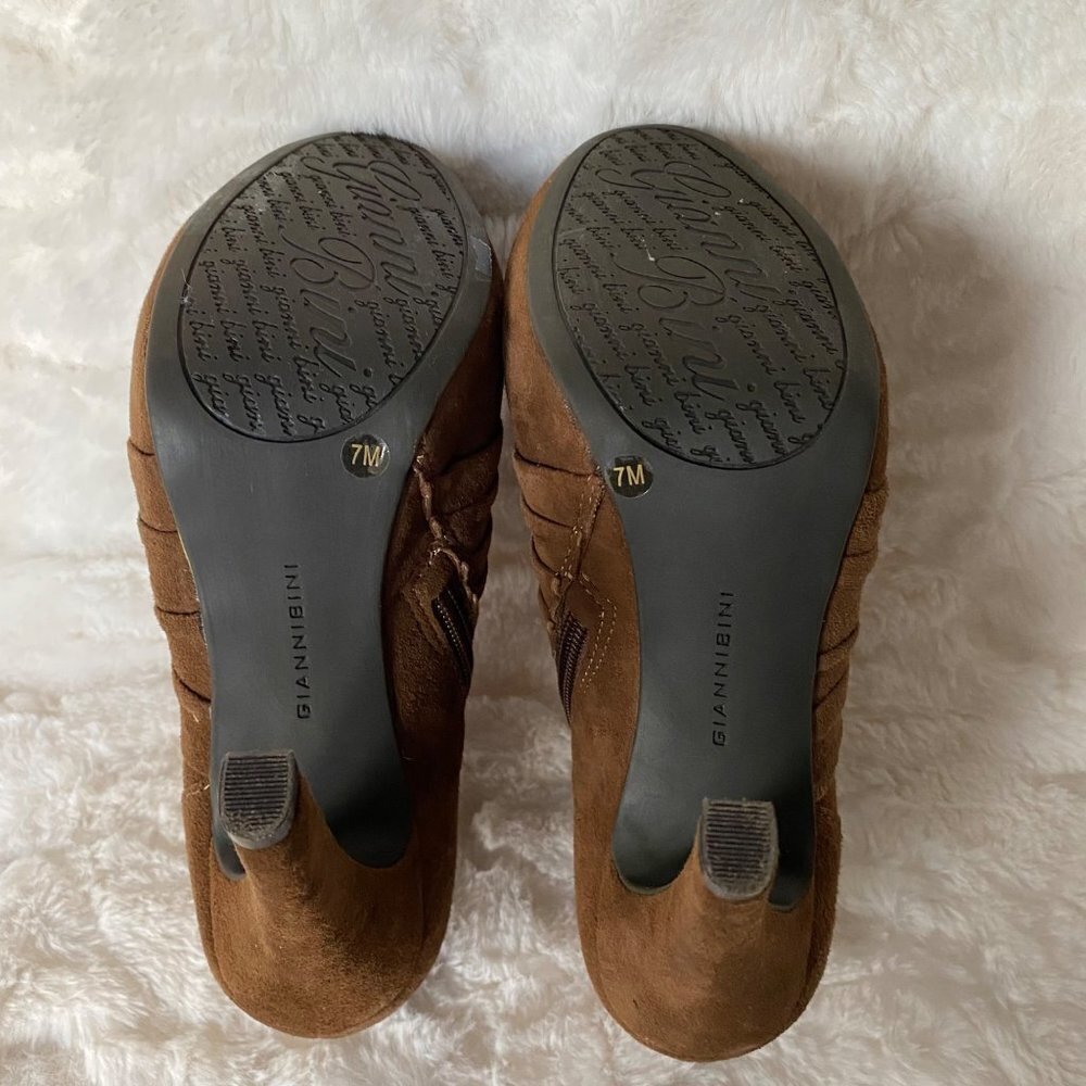 Gianni Bini Brown Suade Heel Booties Sz 7M - Picture 9 of 9